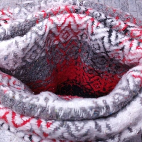 Oland Diamond Texture Blanket Red Gray Black White 78X44in Cotton Blend - Picture 5 of 7